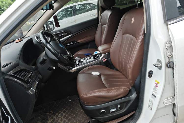 Used BYD Tang New Energy 2017 2.0T Tang 100 Left Front Seat