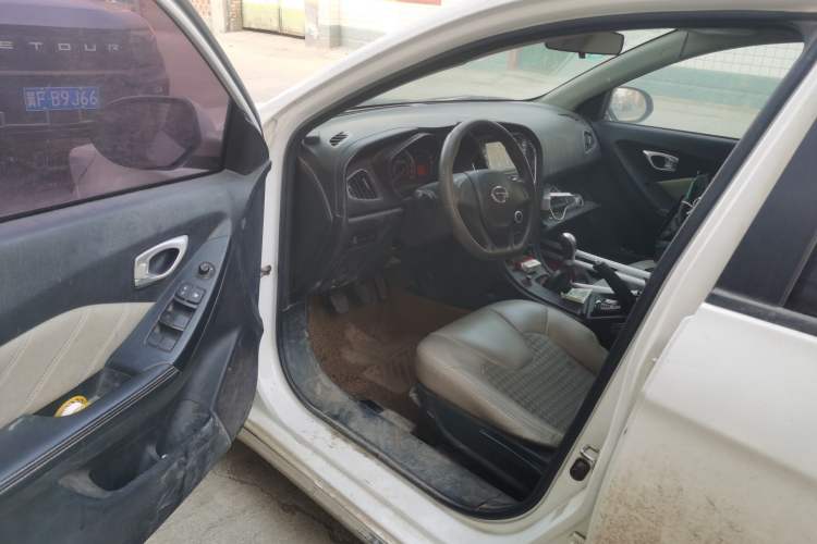 Used GAC Trumpchi GA3S Vision 2014 1.6L Manual Elite Edition
