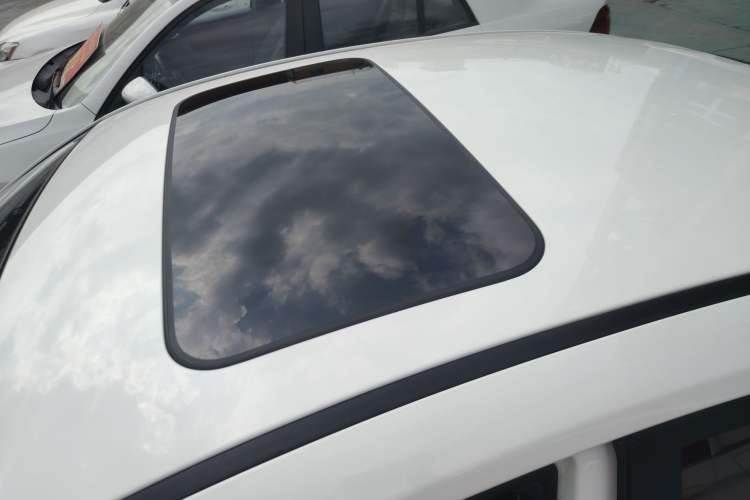 Used Kia K2 2017 Sedan 1.4L Automatic Transmission 15th Anniversary Special Edition GLS
