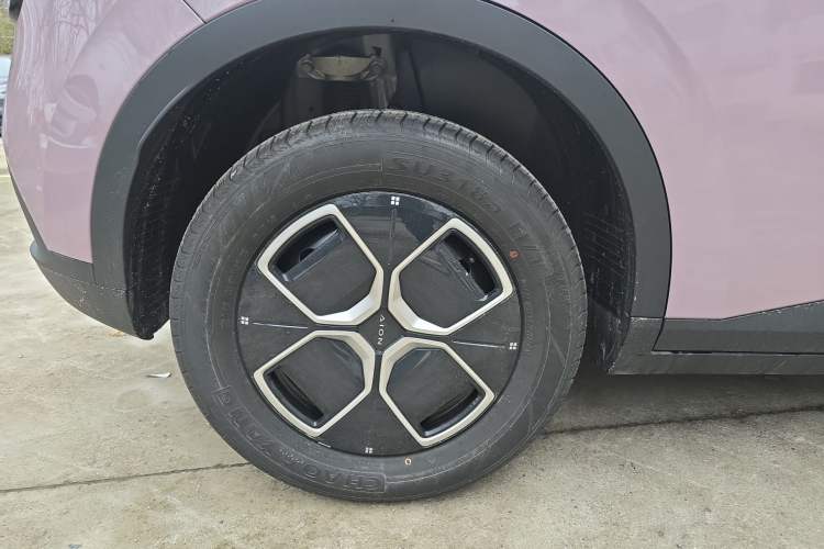 Used AION UT 2025 330 Starlight Edition
