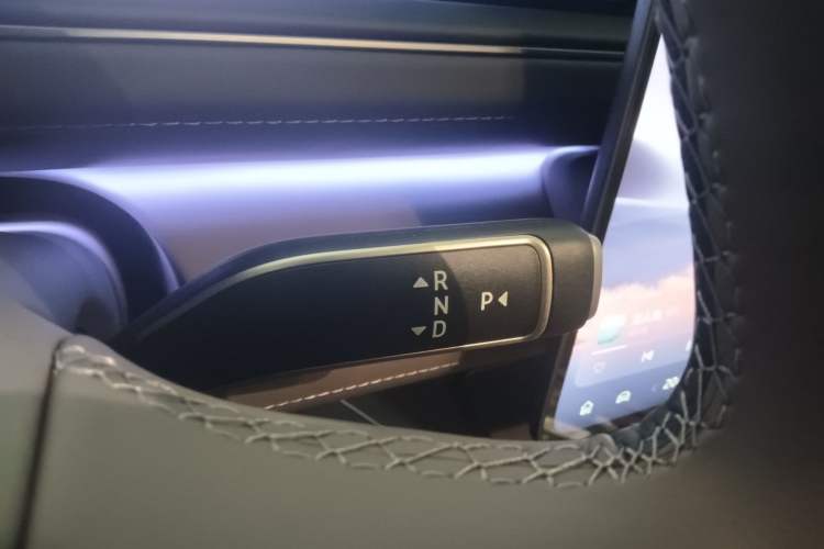 Used Nio ES8 2026 Model 6-seat Executive Luxury Edition Gear Lever