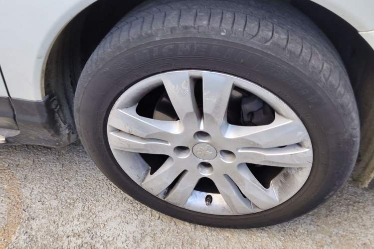 Used Peugeot 3008 2013 1.6THP Automatic Prestige Edition