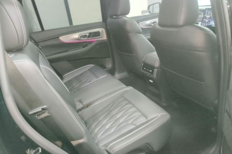 Used GAC Trumpchi GS8 2022 Linghang Series 2.0 TGDI Two-Wheel-Drive Luxury Smart Connectivity Version (7 Seats)