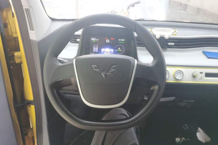 Used Wuling Hongguang MINIEV 2021 Macaron Premium Model – Lithium Iron Phosphate