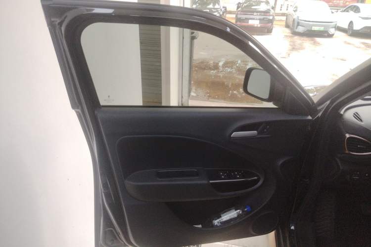 Used ORA White Cat 2022 Xiaoyue Mao Edition 401 km Flagship Model Lithium Ternary
