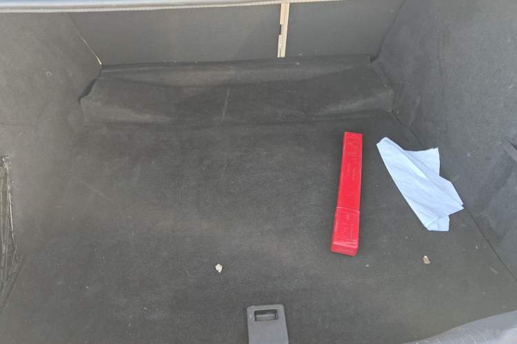 Used Buick Regal 2014 2.0L Leading Fashion Edition Trunk