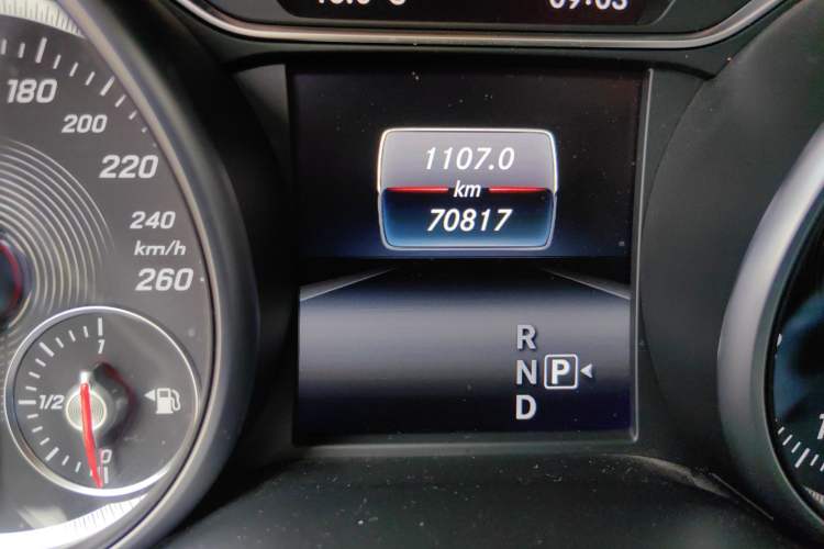 Used Mercedes-Benz GLA 2019 GLA 200 Fashion Model Odometer Close Up