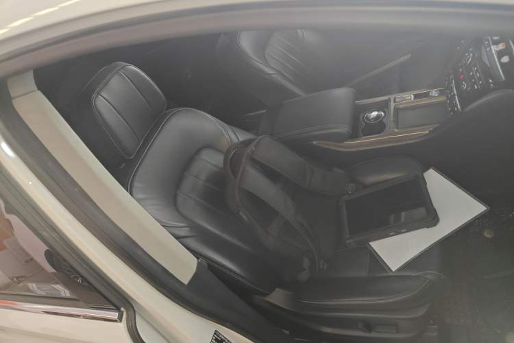 Used GAC Trumpchi M8 2019 320T Ultimate Edition Right Front Seat