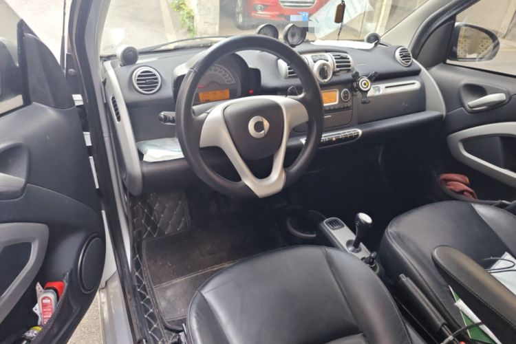 Used smart fortwo 2011 1.0T Year of the Rabbit Special Edition