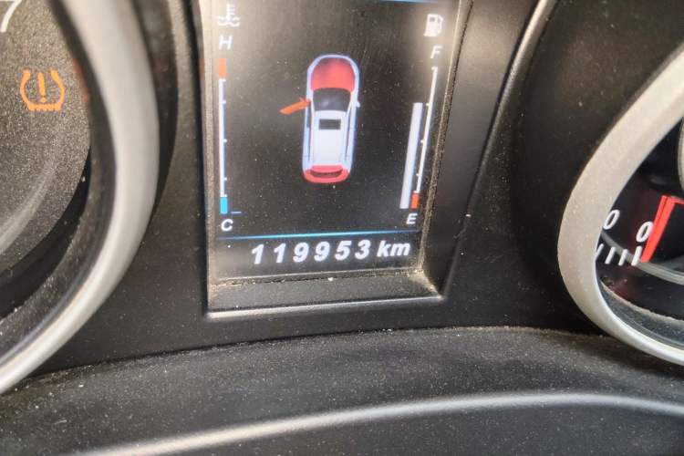 Used Leopaard CS10 2016 2.0T Manual Excellence Edition Odometer Close Up