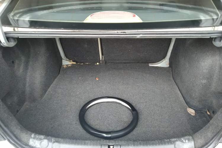 Used Volkswagen Lavida 2008 1.6L Manual Premium Edition Trunk