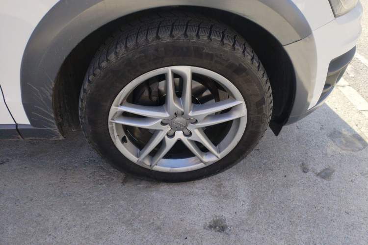 Used Audi Q5 2017 Plus 40 TFSI Technology Model