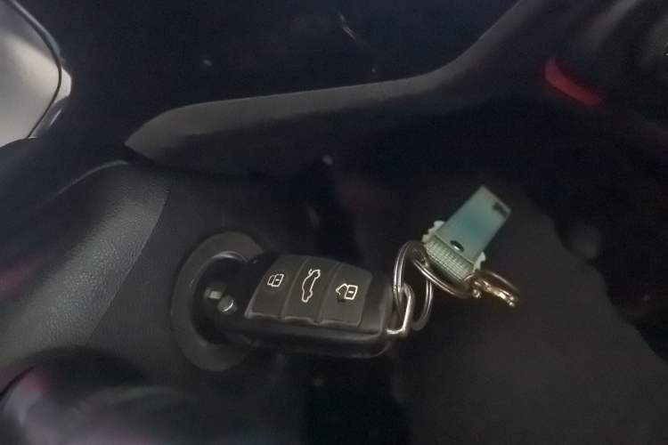 Used Chery Tiggo 3X 2017 1.5L Automatic Fashion Edition Interior 1