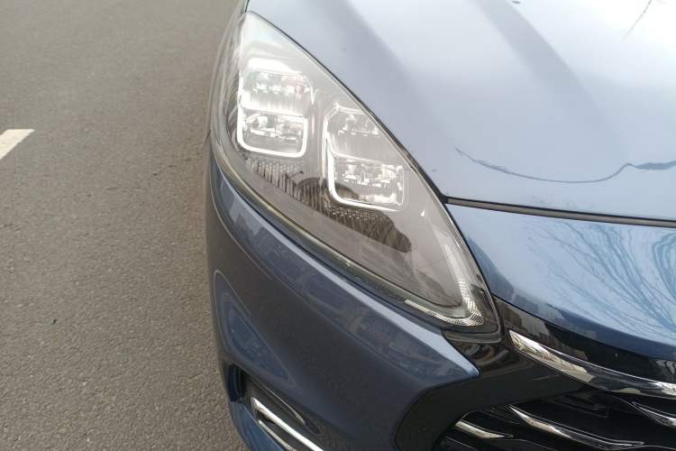 Used Ford Escape 2020 EcoBoost 245 Two-Wheel-Drive Titanium Edition
