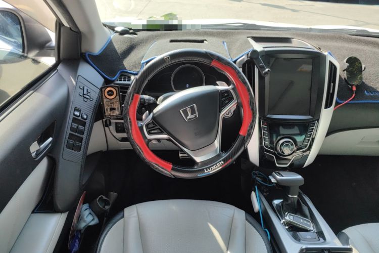 Used Luxgen U6 SUV 2014 2.0T ZhiZun Model