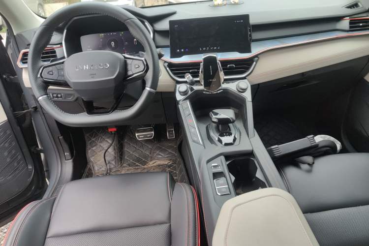 Used Lynk & Co 06 2020 1.5T YAO Halo
