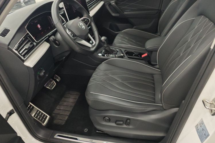 Used Volkswagen Tiguan L 2022 330TSI Automatic Two-Wheel Drive R-Line Enhanced Edition
