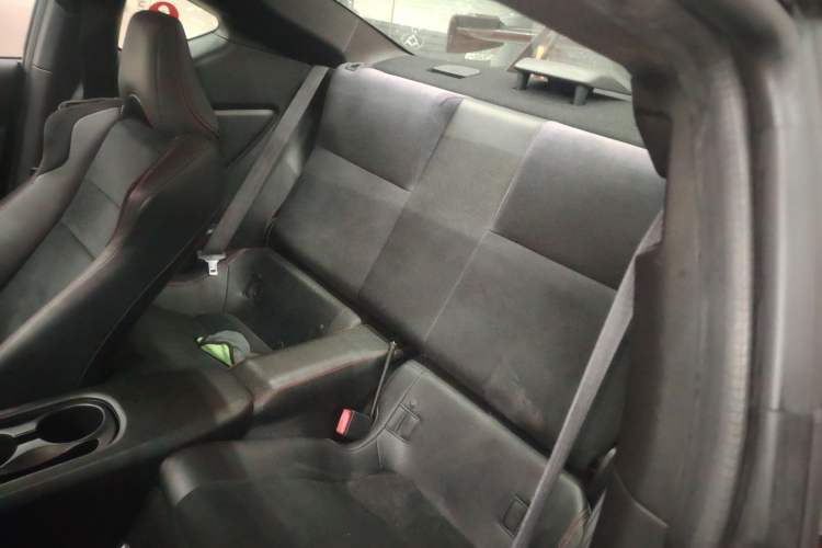 Used Toyota 86 2013 2.0L Automatic Luxury Version
