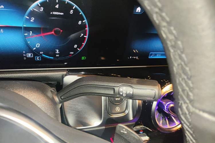 Used Mercedes-Benz GLB 2020 Facelift GLB 200 Fashion Edition Gear Lever