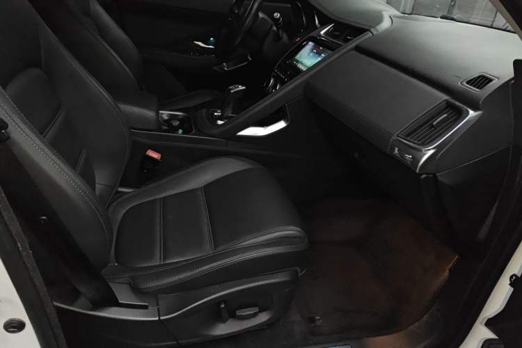 Used Jaguar E-PACE 2018 P250 S China VI Right Front Seat