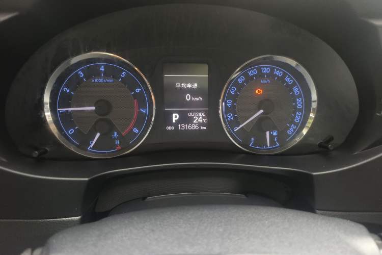 Used Toyota Corolla 2014 1.6L CVT GL-i Odometer Close Up