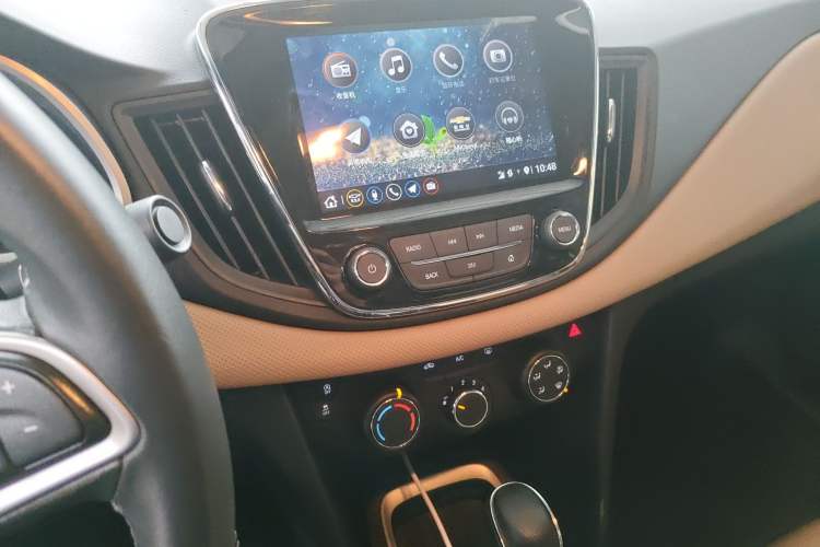 Used Chevrolet Monza 2021 320 Automatic Enjoyment Sunroof Edition Audio And AC Panel