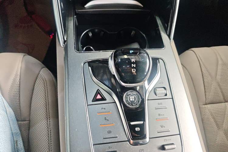 Used BYD Tang New Energy 2024 DM-i Champion Edition 200KM Deluxe Model