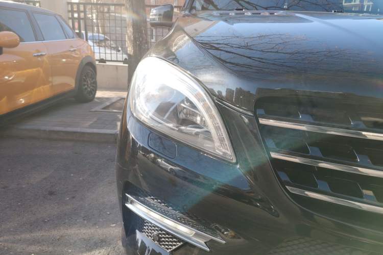 Used Mercedes-Benz M-Class 2014 ML 400 4MATIC Luxury Model