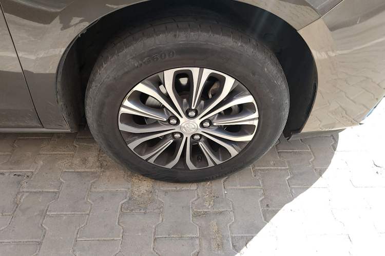 Used Buick GL8 2021 Land Cruiser Executive Class 652T Comfort Model