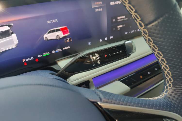 Used Buick GL8 New Energy 2024 Lu Zun Luxury Edition 7-Seater
