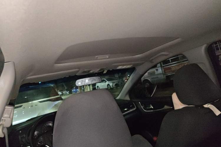 Used Honda Crider 2015 1.8L automatic luxury edition