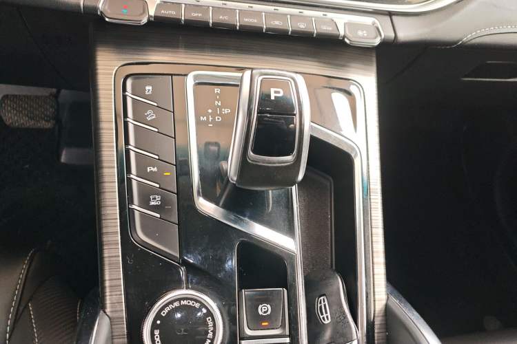 Used Geely Auto Emgrand X7 Sport 2020 1.8TD DCT Smart PRO Gear Lever