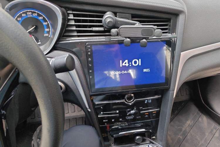 Used Venucia D60EV 2022 Standard Range Smart Drive Version Audio And AC Panel