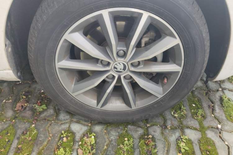 Used Skoda Octavia 2017 1.6L Automatic Chuanxing Edition
