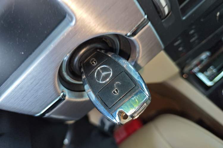 Used Mercedes-Benz GLK-Class 2008 GLK 300 4MATIC Luxury Model