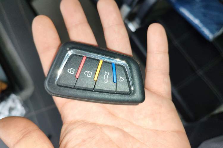 Used Chery QQ Little Ant 2024 Edition Youth Version 321 km Beloved Version 29.23 kWh Vehicle Key