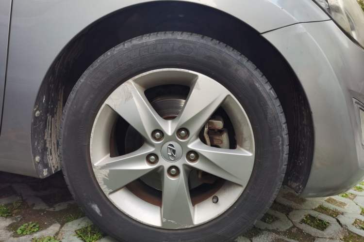 Used Hyundai Elantra (5th Generation / Langdong) 2012 1.6L Manual Leading Model Right Front Wheel Hub