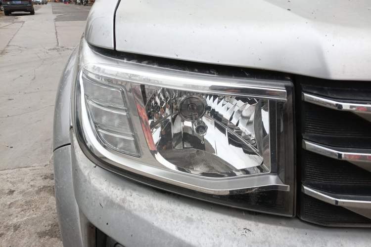 Used Dongfeng Ruichi 2021 2.4T Diesel 4x4 Base Version YCY24165-61