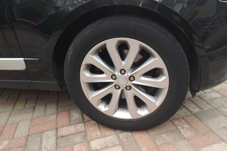 Used Land Rover Range 2016 3.0 SC V6 Vogue Exterior 7