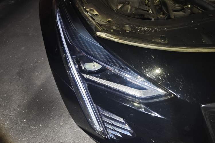 Used Cadillac CT6 2021 28T Luxury Version Right Front Headlight