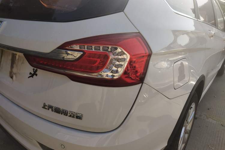 Used Baojun 310W 2017 1.5L Manual Fashion Model China V