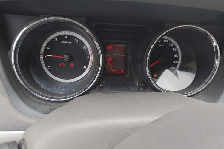 Used Dongfeng Aeolus A60 2014 1.6L Manual Luxury Model
