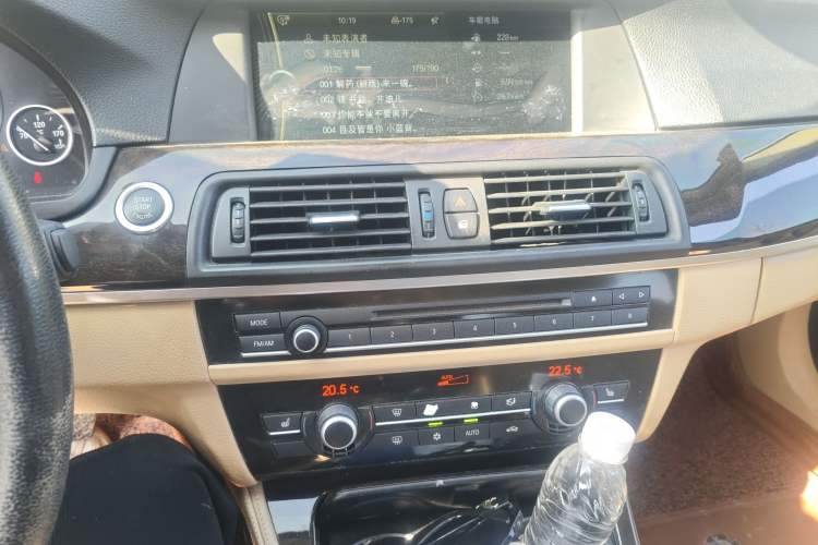 Used BMW 5 Series 2012 523Li Luxury Model Audio And AC Panel