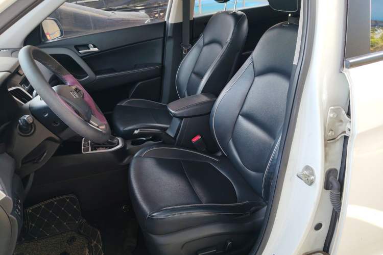 Used Hyundai ix25 2017 1.6L Automatic Smart Version Left Front Seat