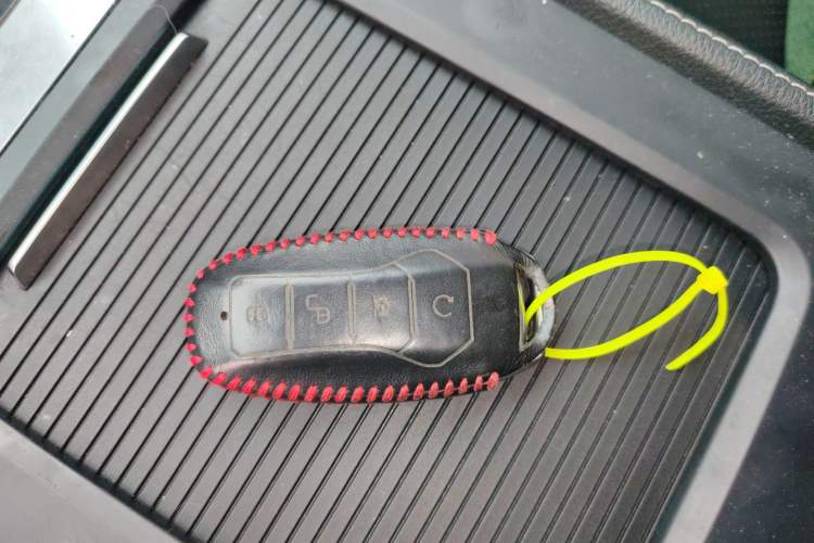 Used BYD Tang 2018 2.0T Automatic SmartConnect Prestige 7-Seater China V Standard Vehicle Key