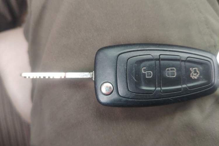 Used Ford Focus 2012 Hatchback 1.6L Automatic Fashion Edition
