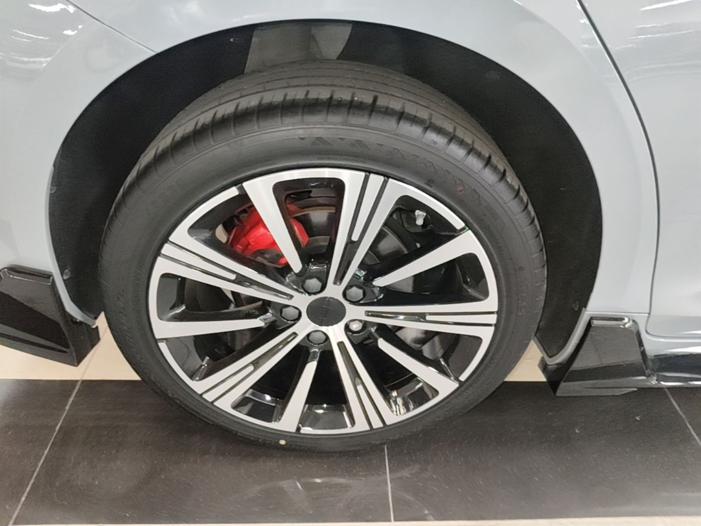 Geely Auto Preface 2025 Dongfang Yao 1.5TD Kunlun Edition — снимка 11