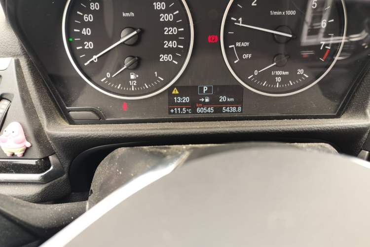 Used BMW 1 Series 2017 118i Sport Edition Odometer Close Up