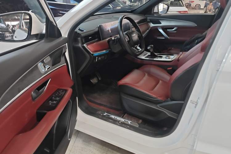 Used JETOUR X70 PLUS 2021 1.5T DCT Mountain 7-Seater
