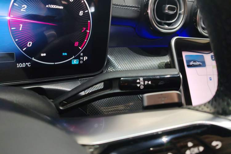 Used Mercedes-Benz C-Class 2023 Second Facelift C 260 L Sport Edition Gear Lever